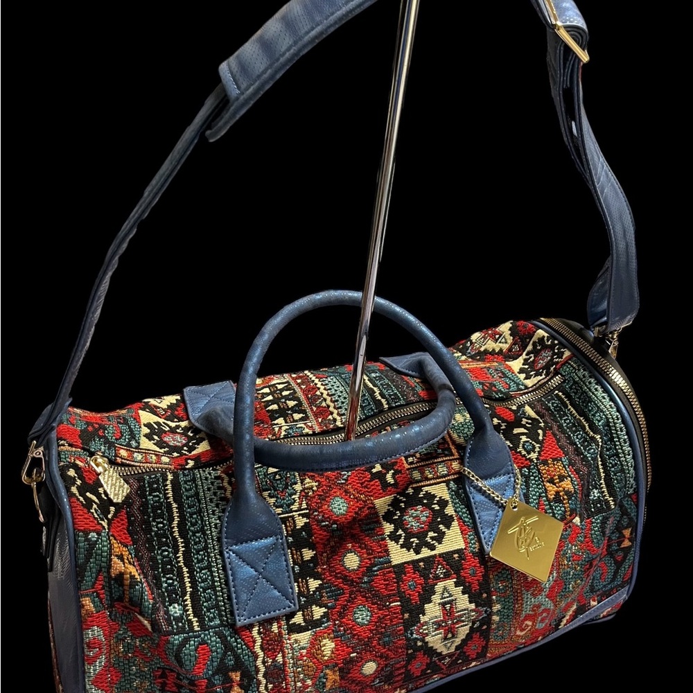 Tote & Carry Unisex Luggage NWOT - Picture 2 of 16